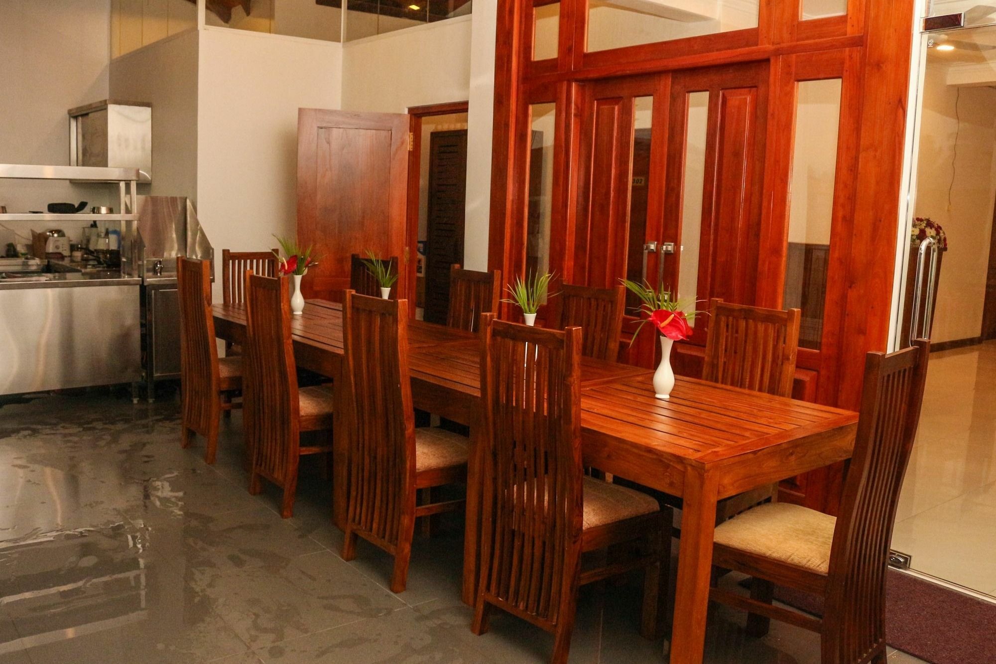 Vin Roma Inn Kandy Exteriör bild