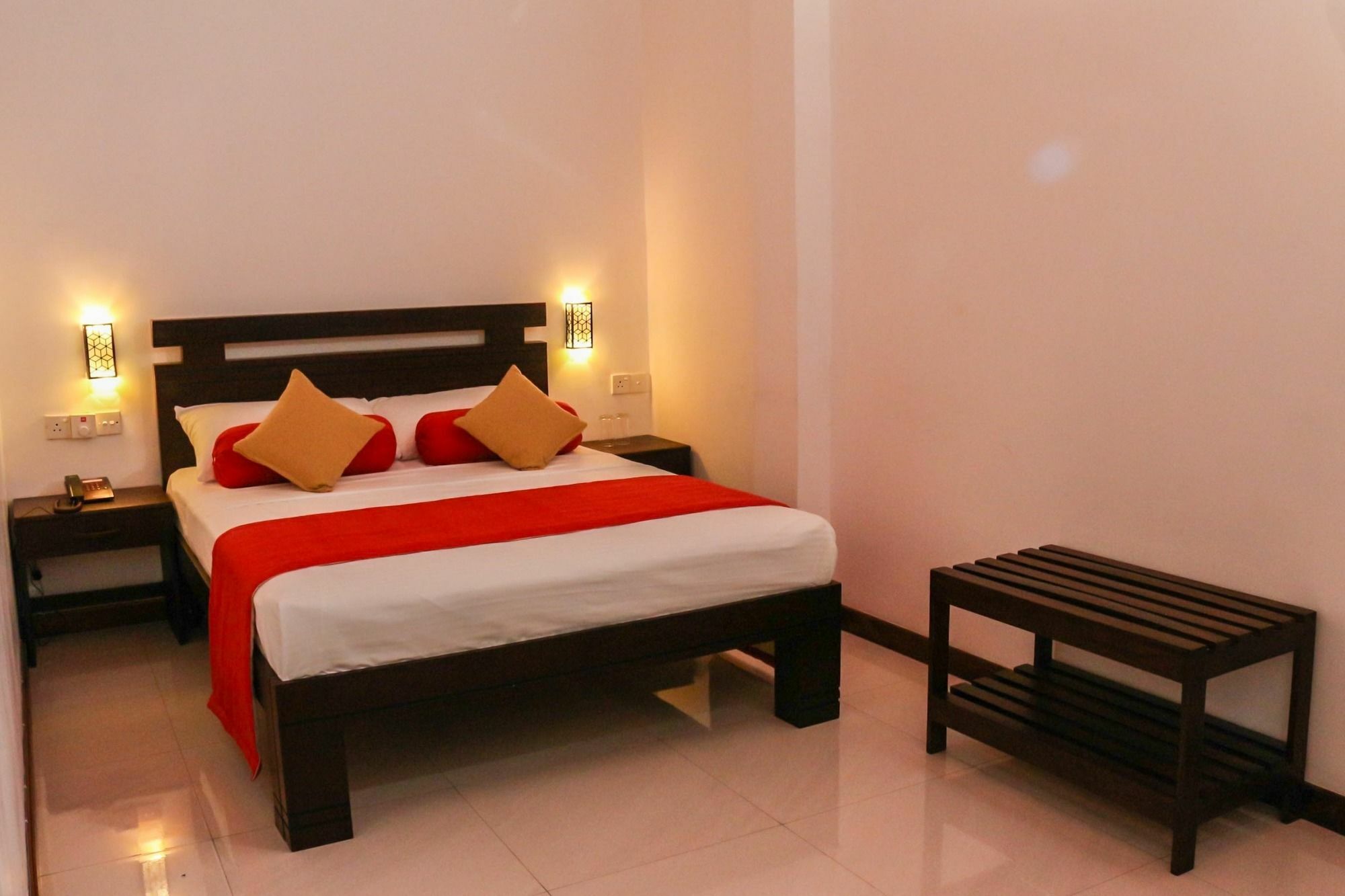 Vin Roma Inn Kandy Exteriör bild